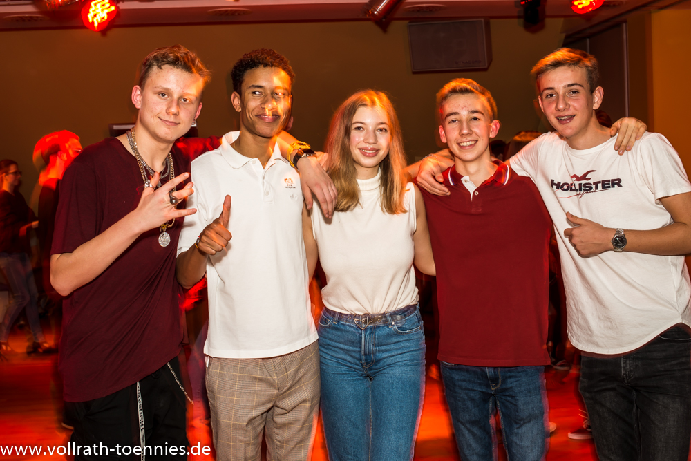 2019 11 09 Tanzparty Jugend 0171